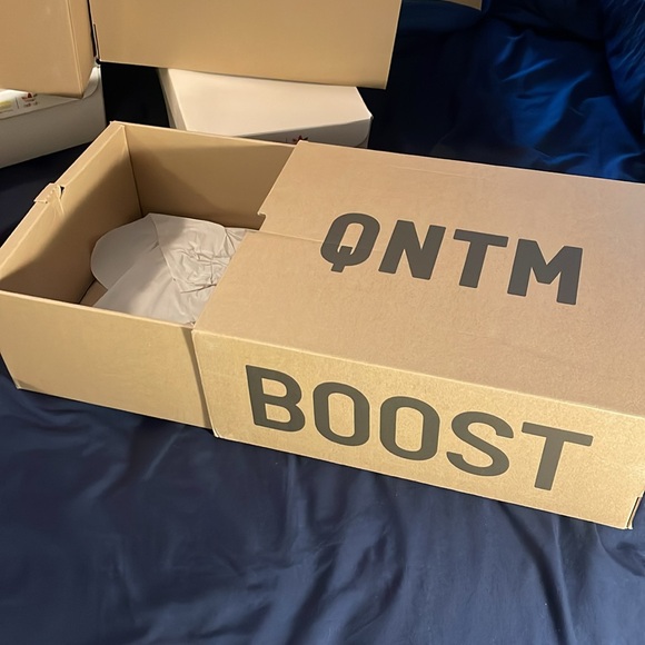 Adidas Yeezy Boost Qntm Frozen Blue Size 12, Used 9.5/10 - Picture 7 of 7